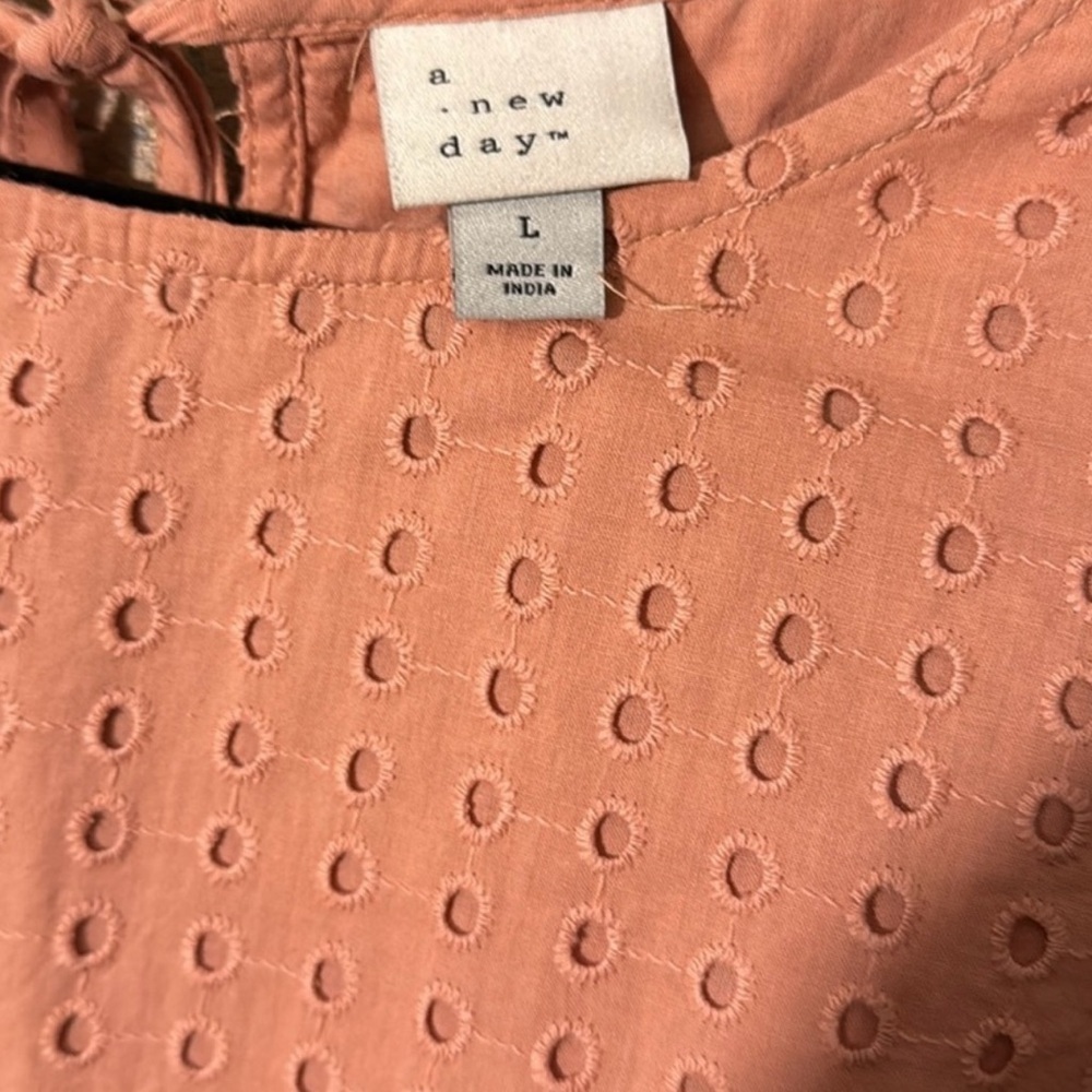 A New Day Coral Eyelet Puff Sleeve Blouse Boho Romantic Feminine Size Large - Picture 3 of 5
